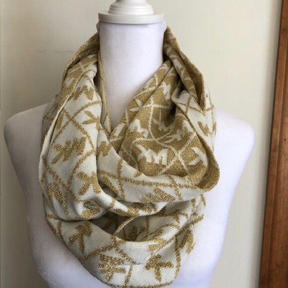MICHAEL KORS Infinity Scarf Gold White Metallic NWOT - Picture 1 of 16
